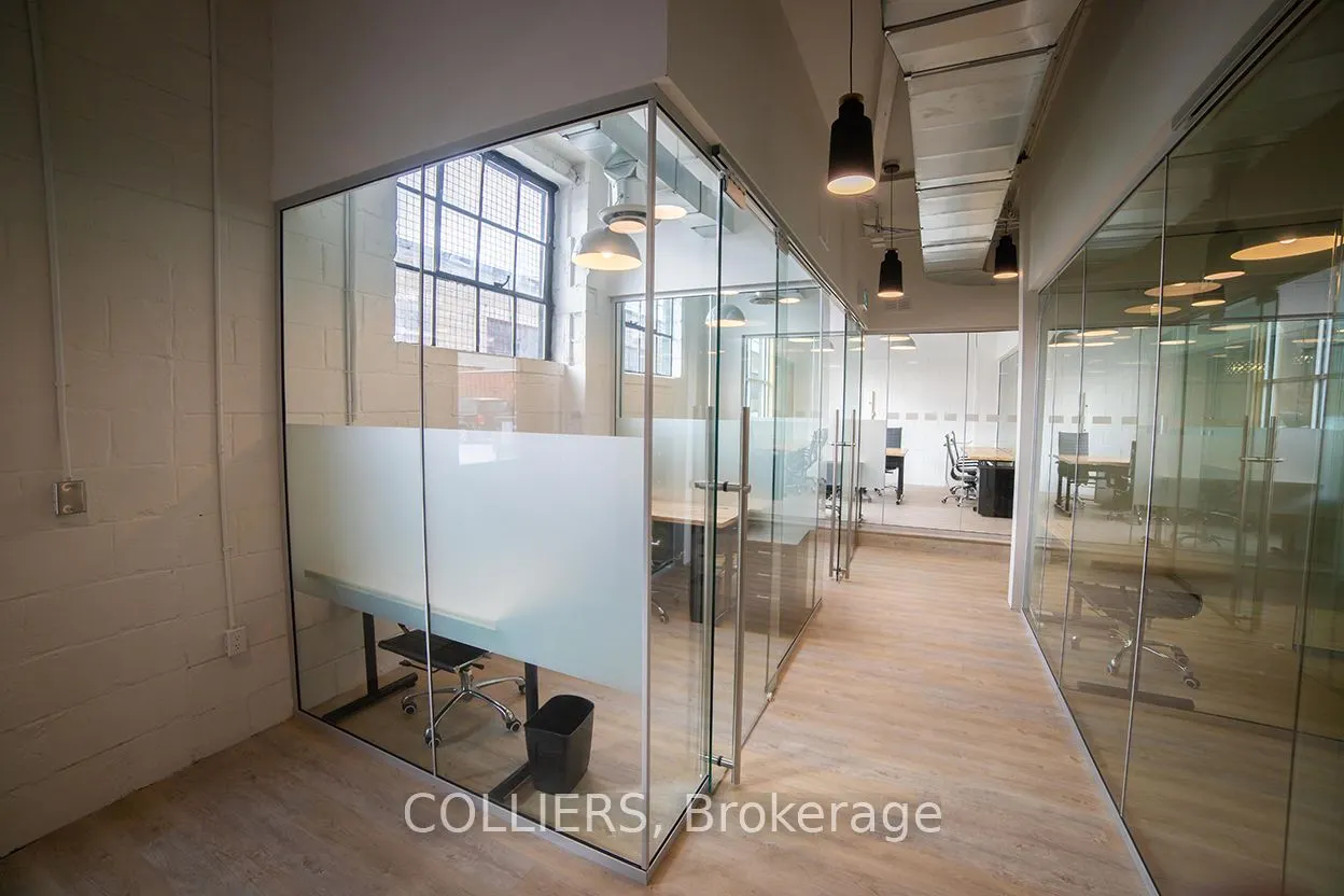 146 Thirtieth Street W, #102