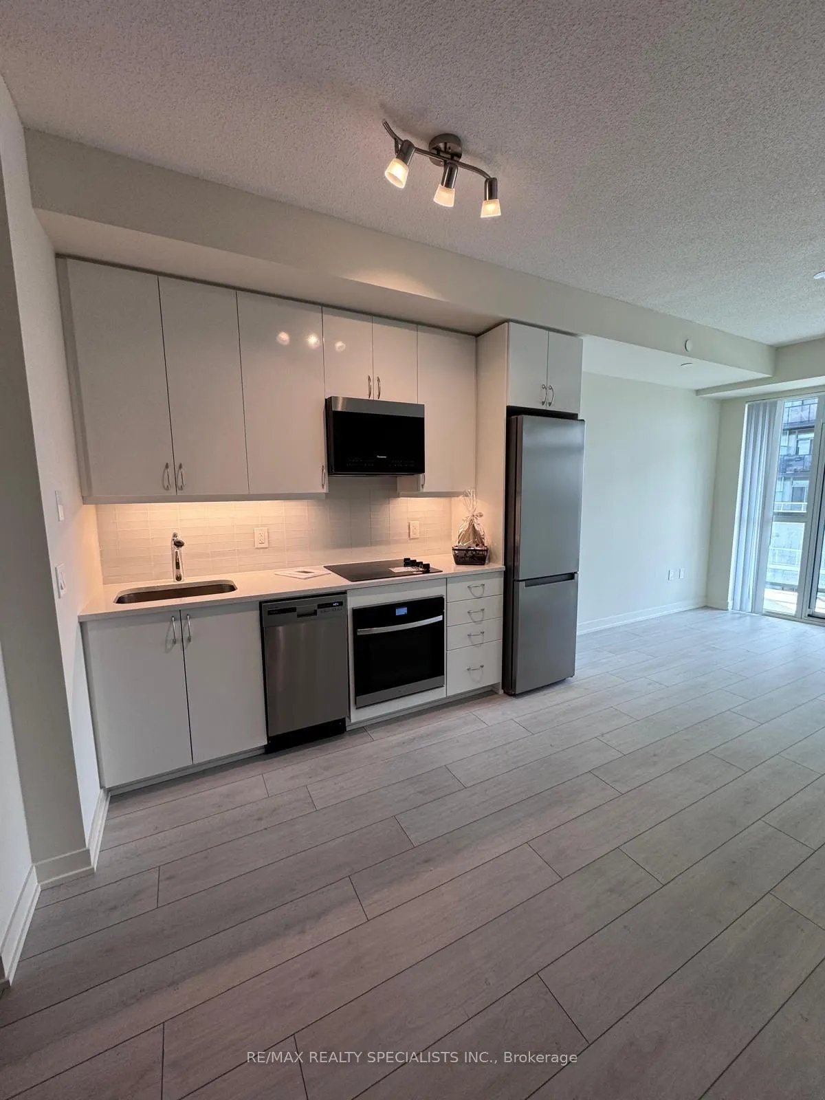 38 Annie Craig Drive #2707