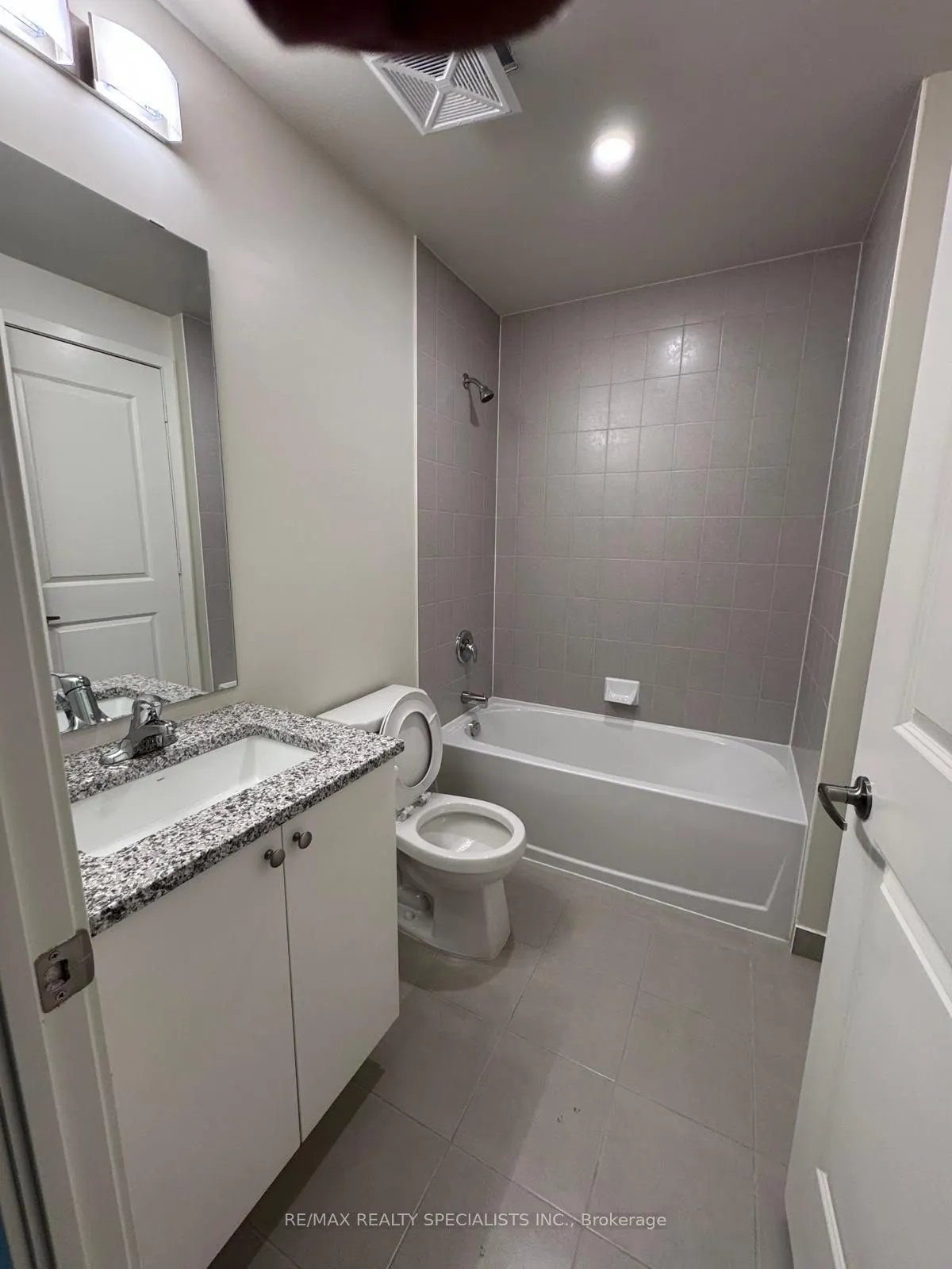 38 Annie Craig Drive #2707