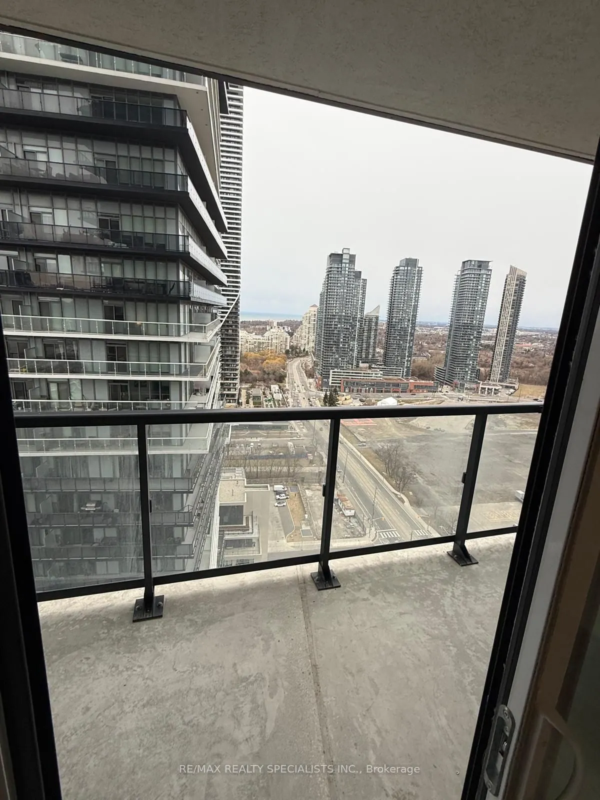 38 Annie Craig Drive #2707