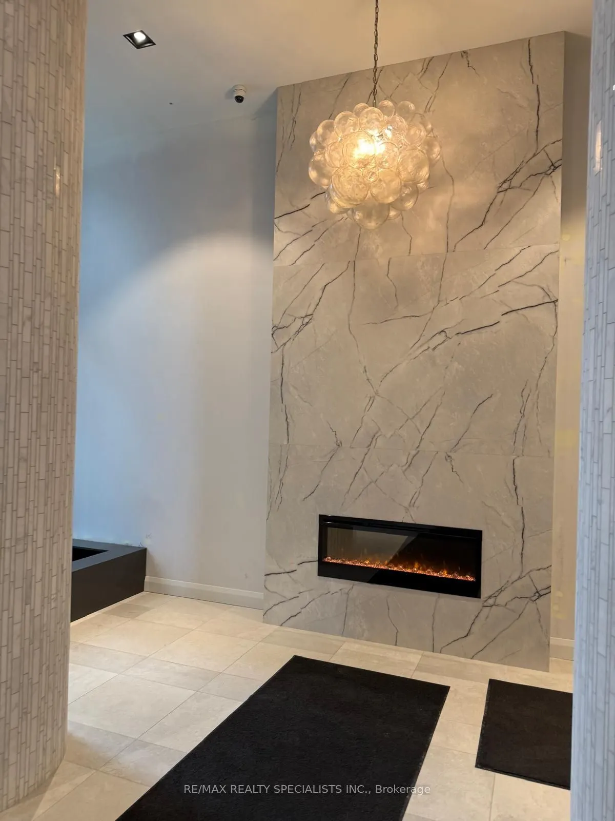 38 Annie Craig Drive #2707