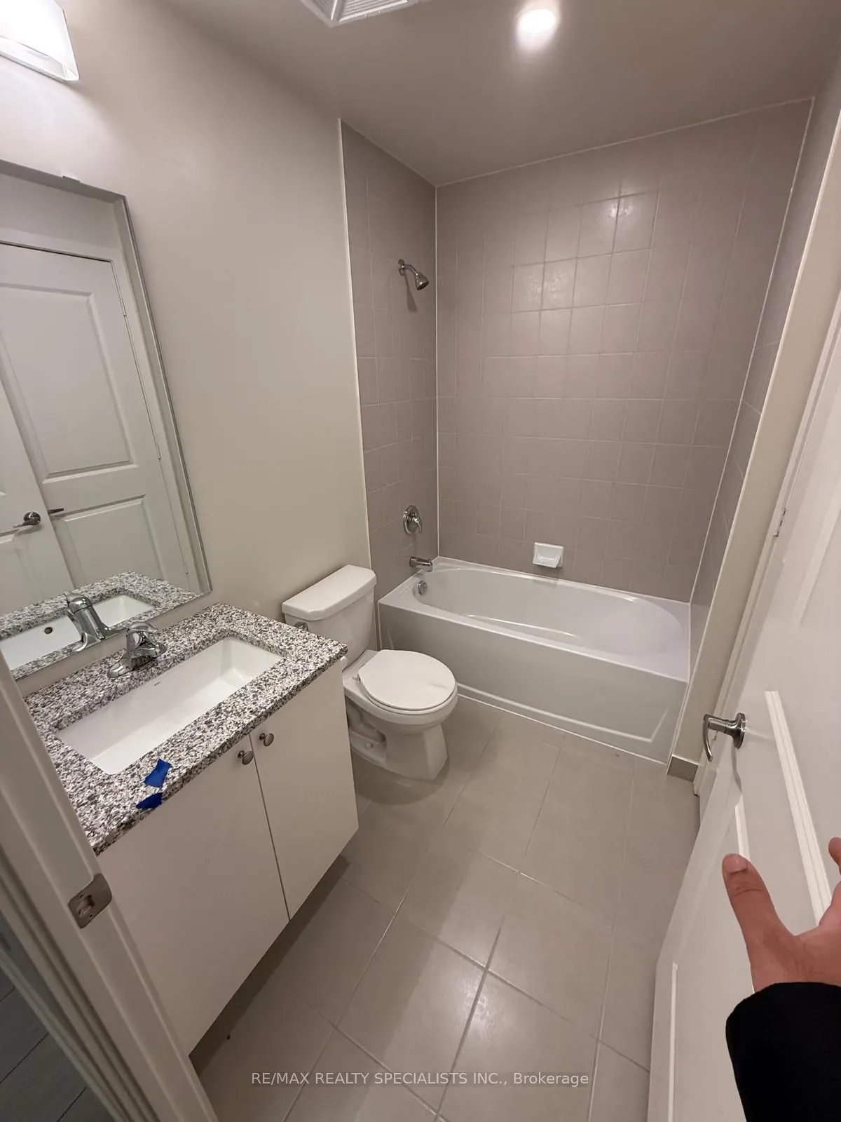 38 Annie Craig Drive #2707