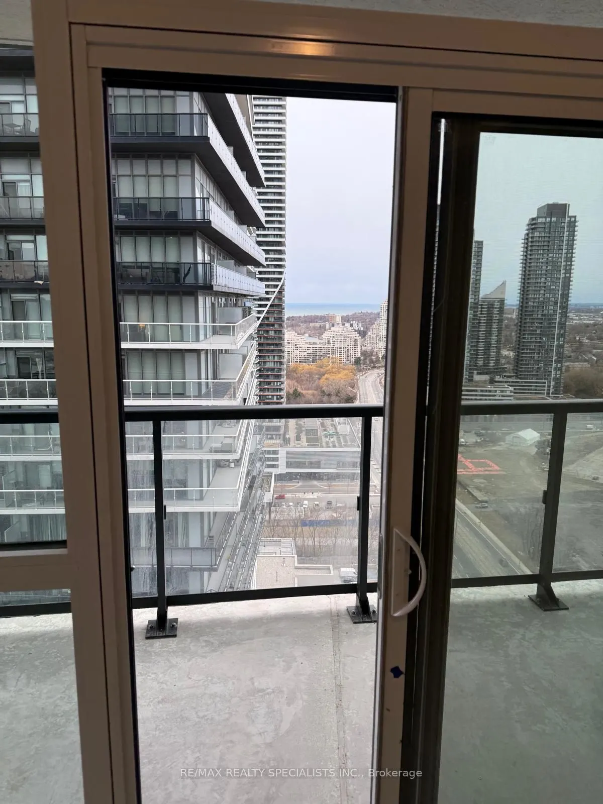 38 Annie Craig Drive #2707