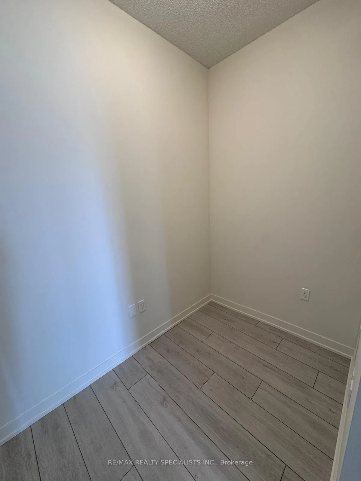 38 Annie Craig Drive #2707
