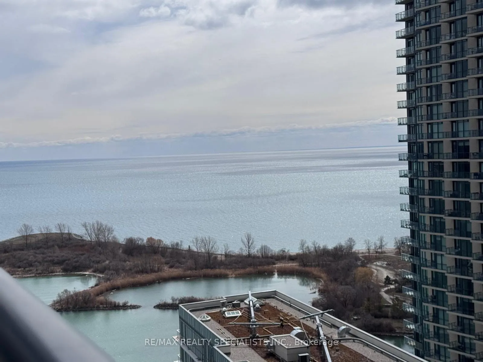 38 Annie Craig Drive #2707