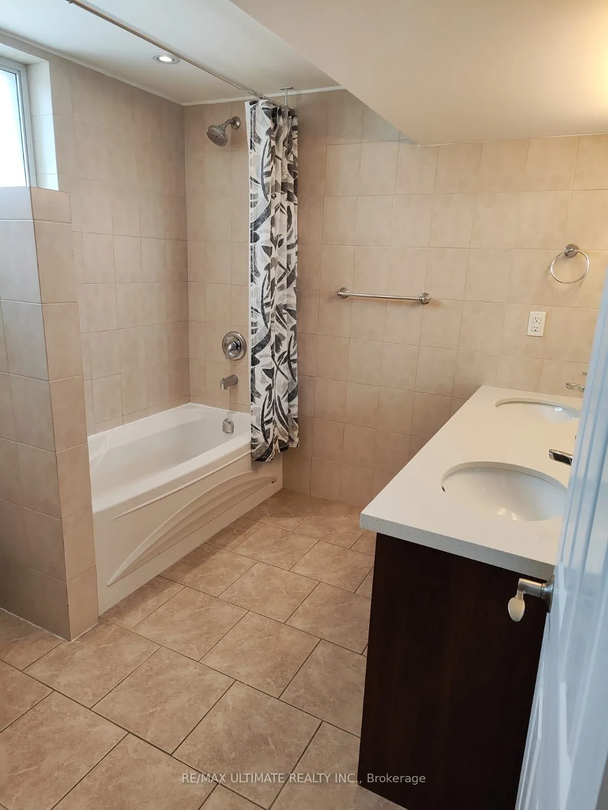 20 George Anderson Drive, #Basement