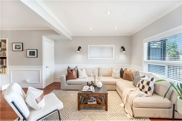 33 Seneca Avenue