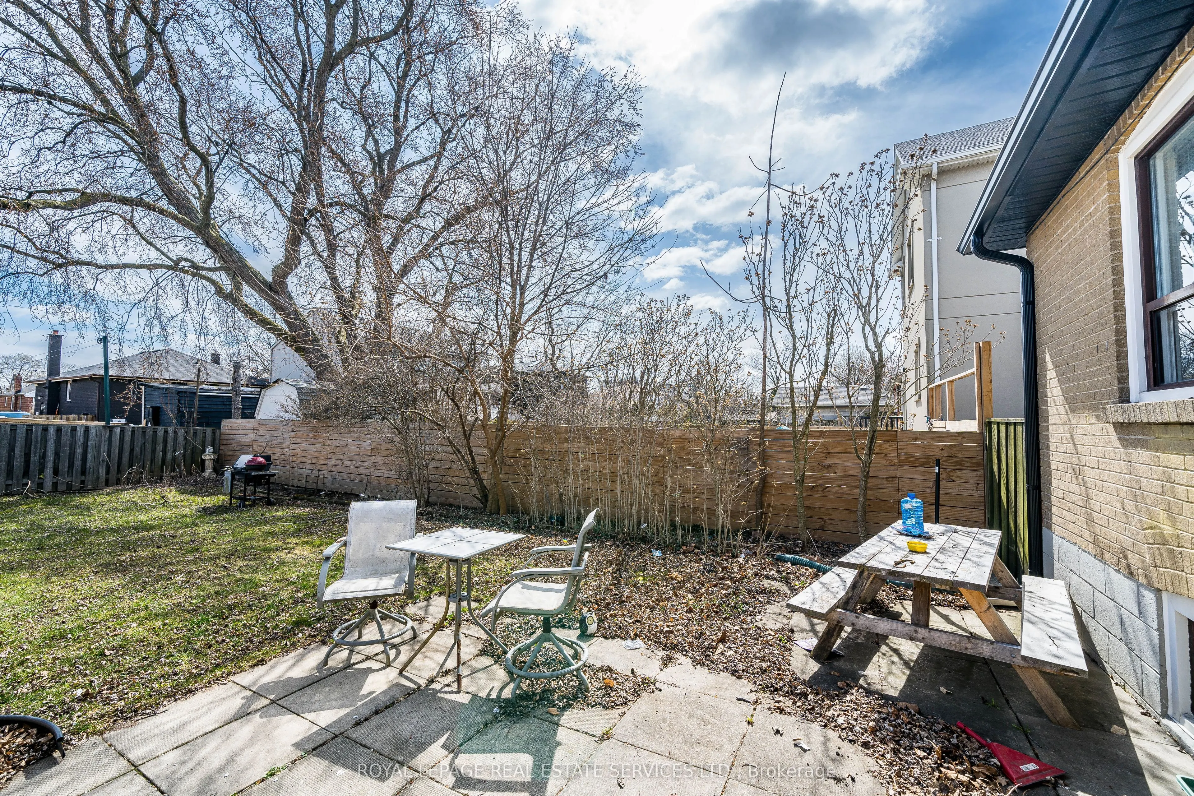 233 Beta Street #Upper