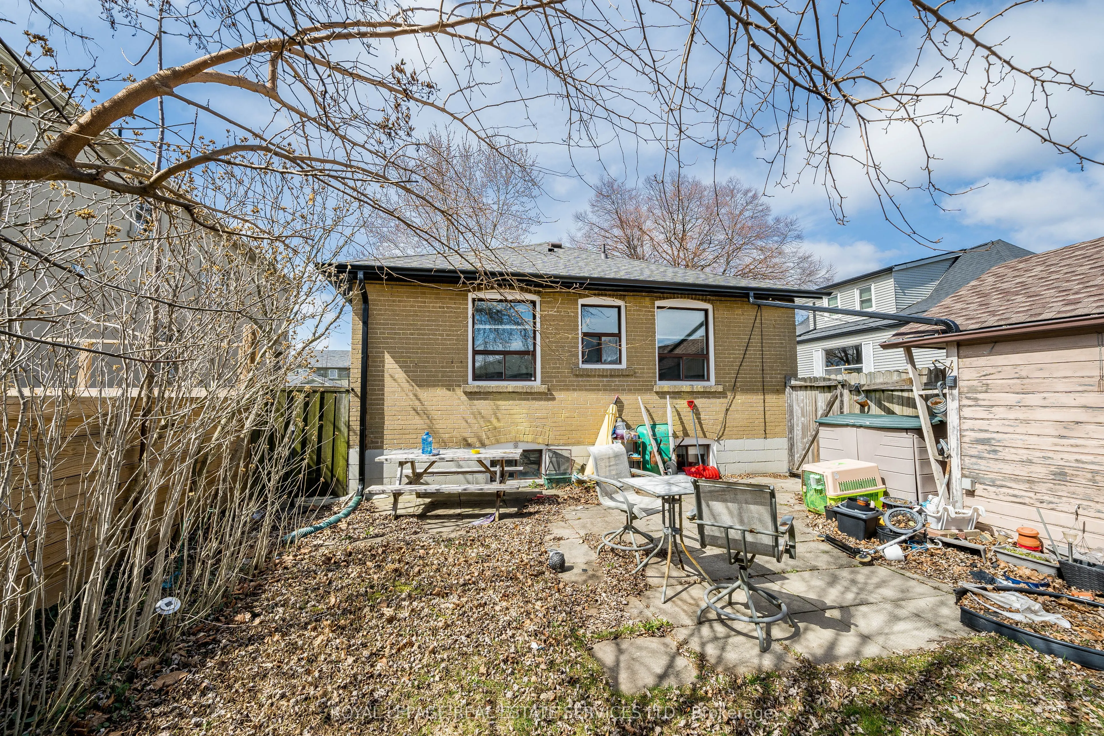 233 Beta Street #Upper