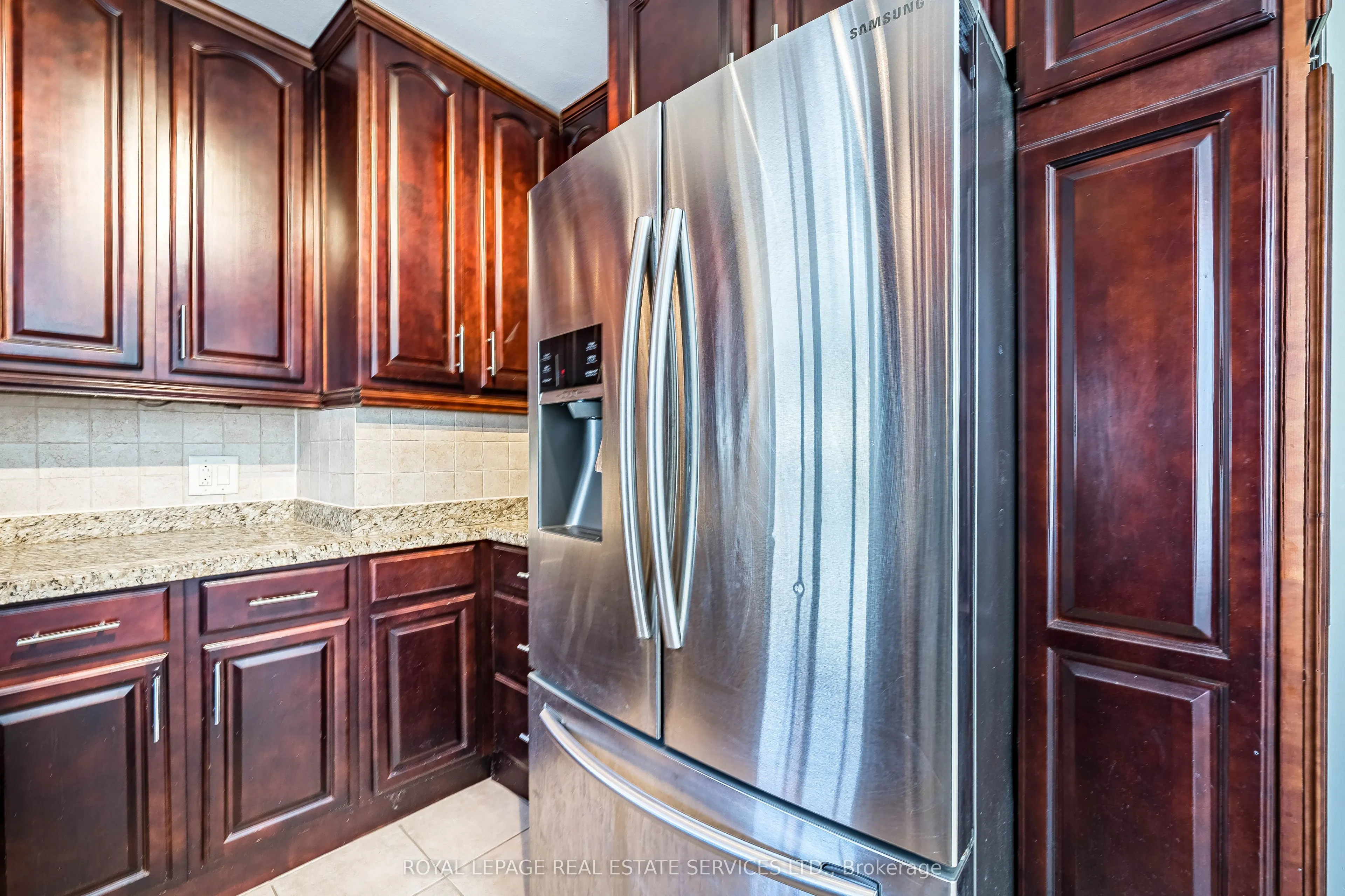 233 Beta Street #Upper