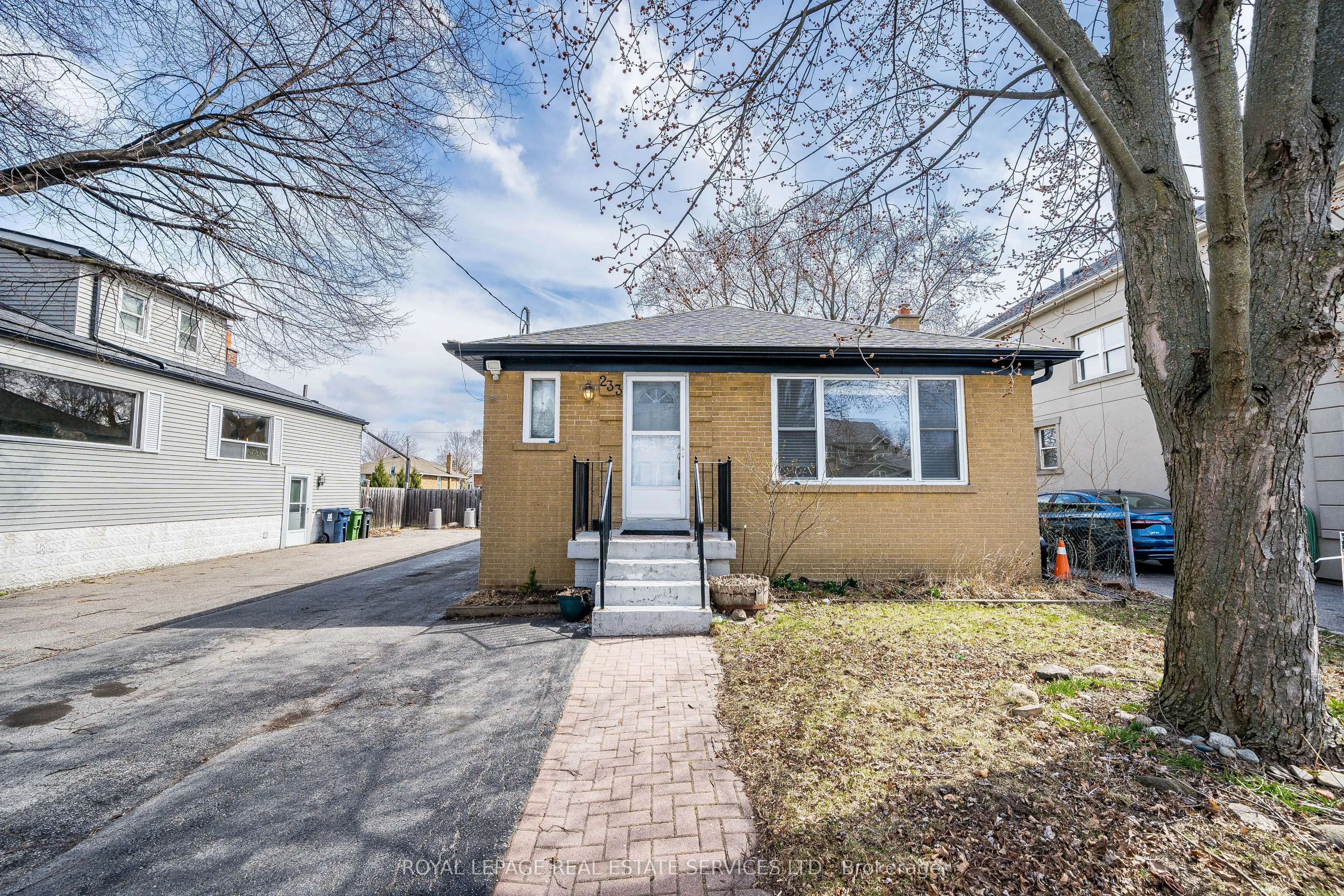 233 Beta Street #Upper