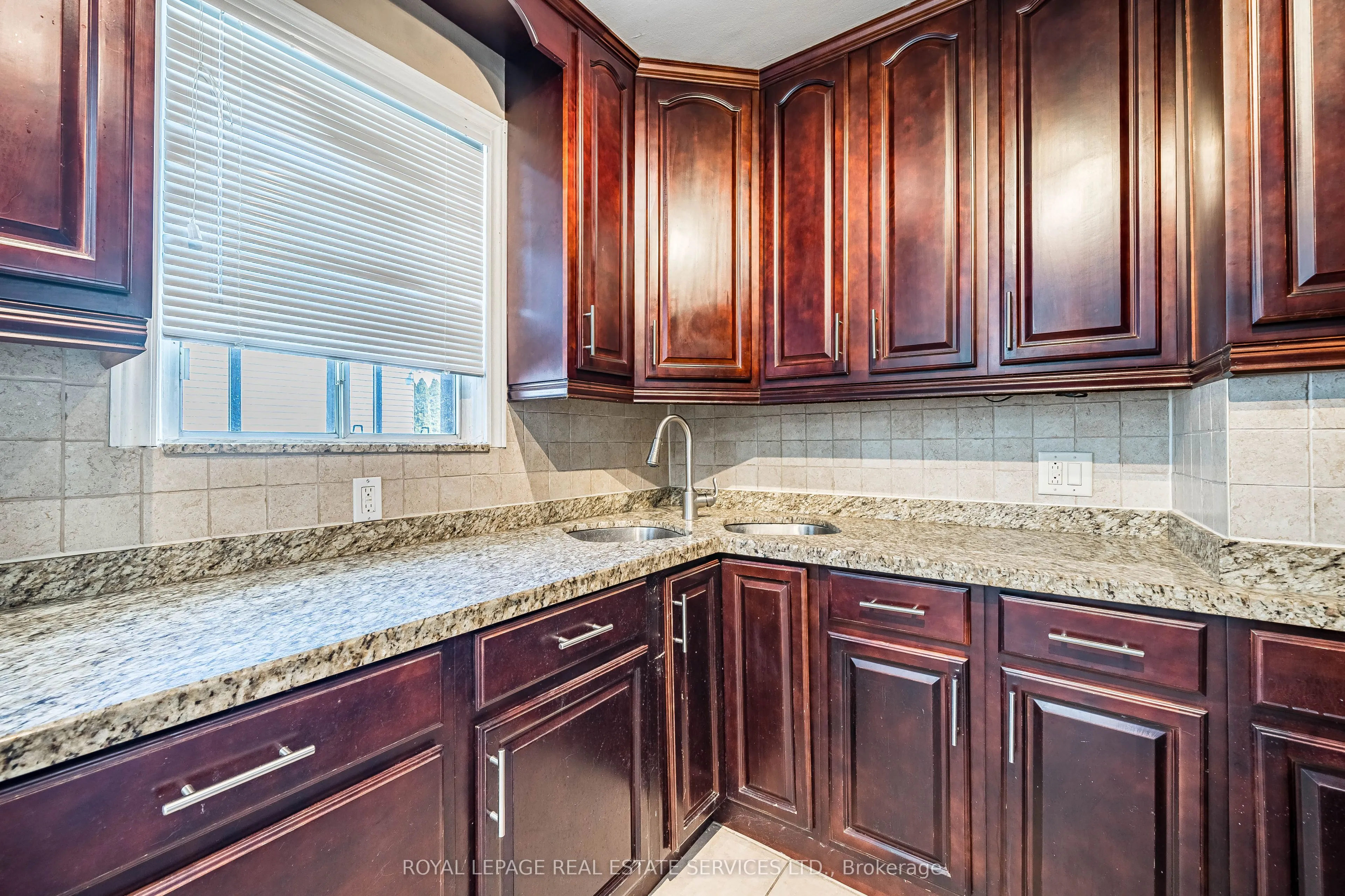 233 Beta Street #Upper