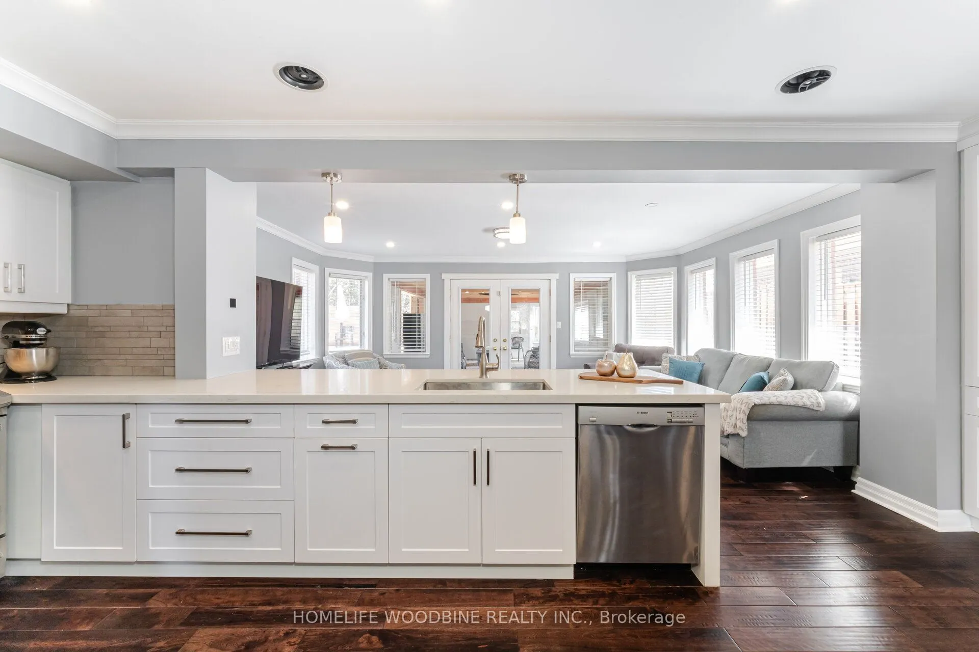 5 Stockman Crescent