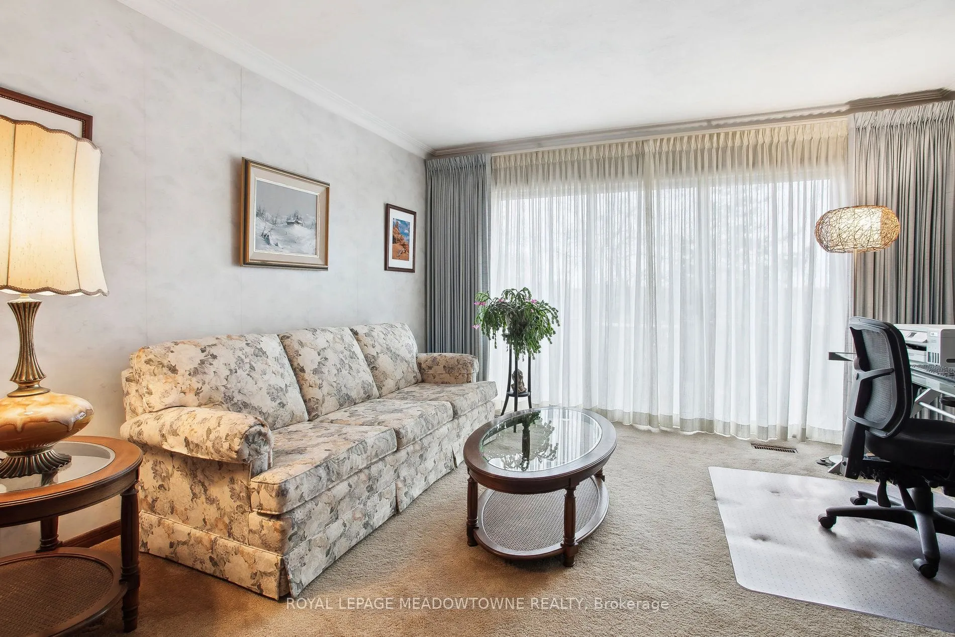 123 Vista Drive W