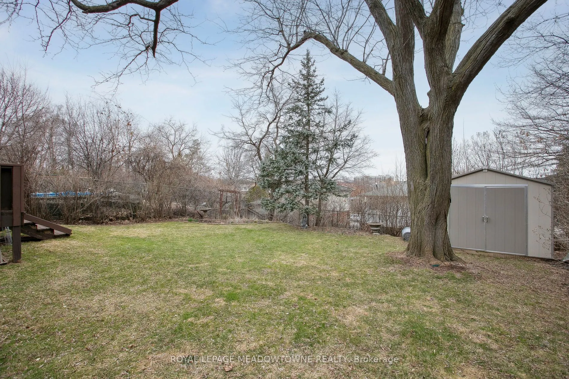 123 Vista Drive W