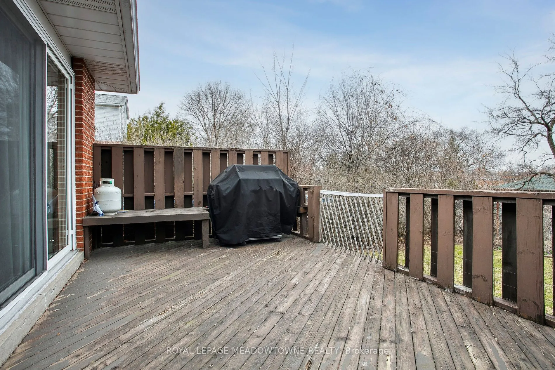123 Vista Drive W