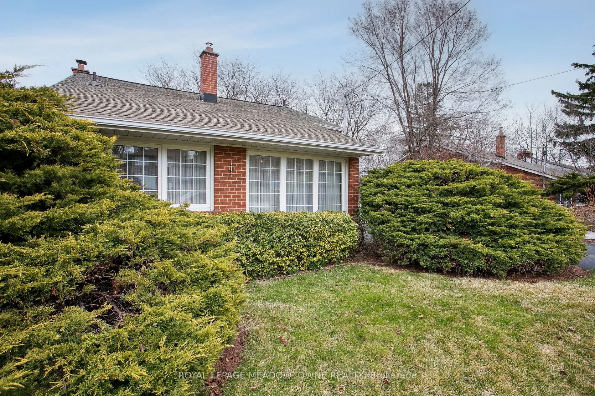 123 Vista Drive W
