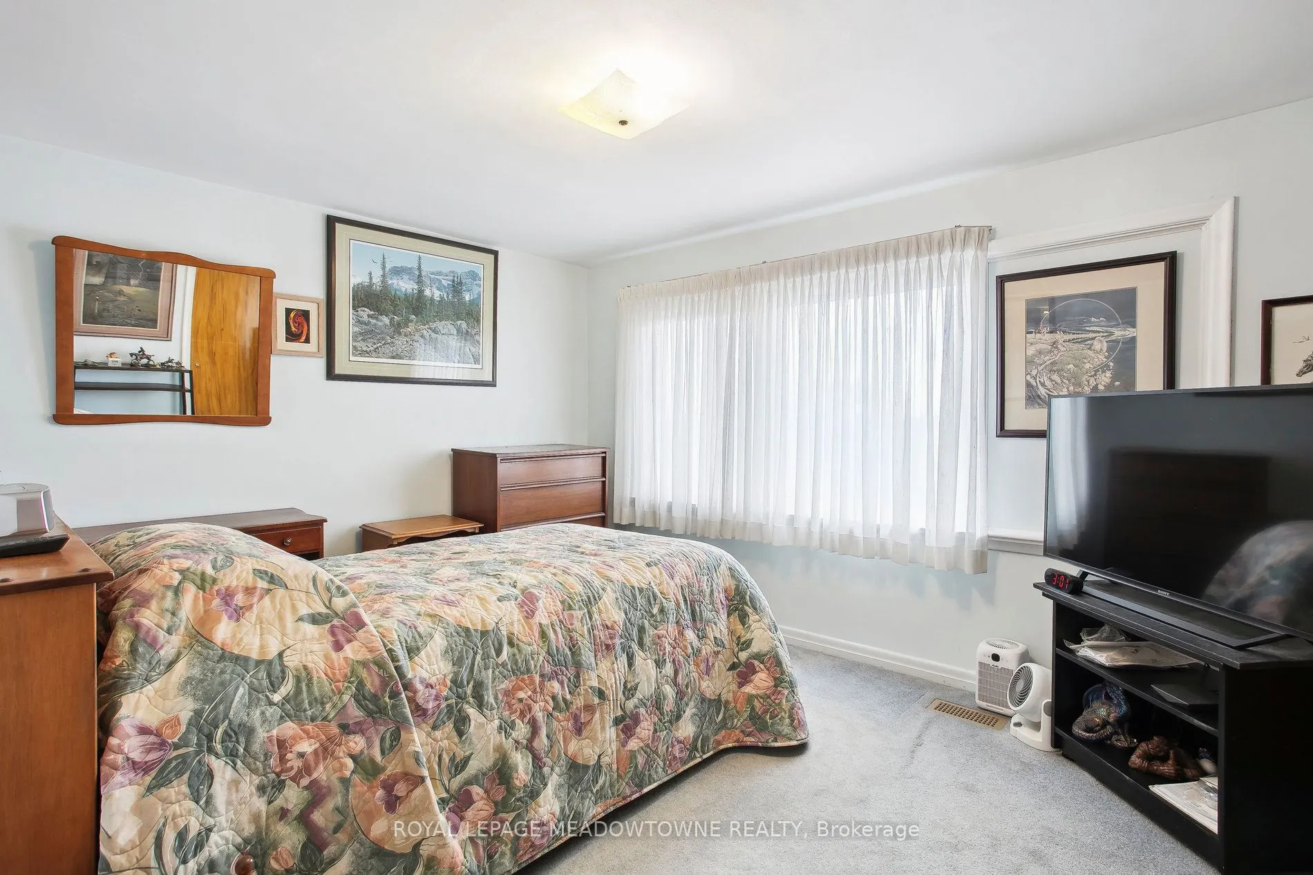 123 Vista Drive W