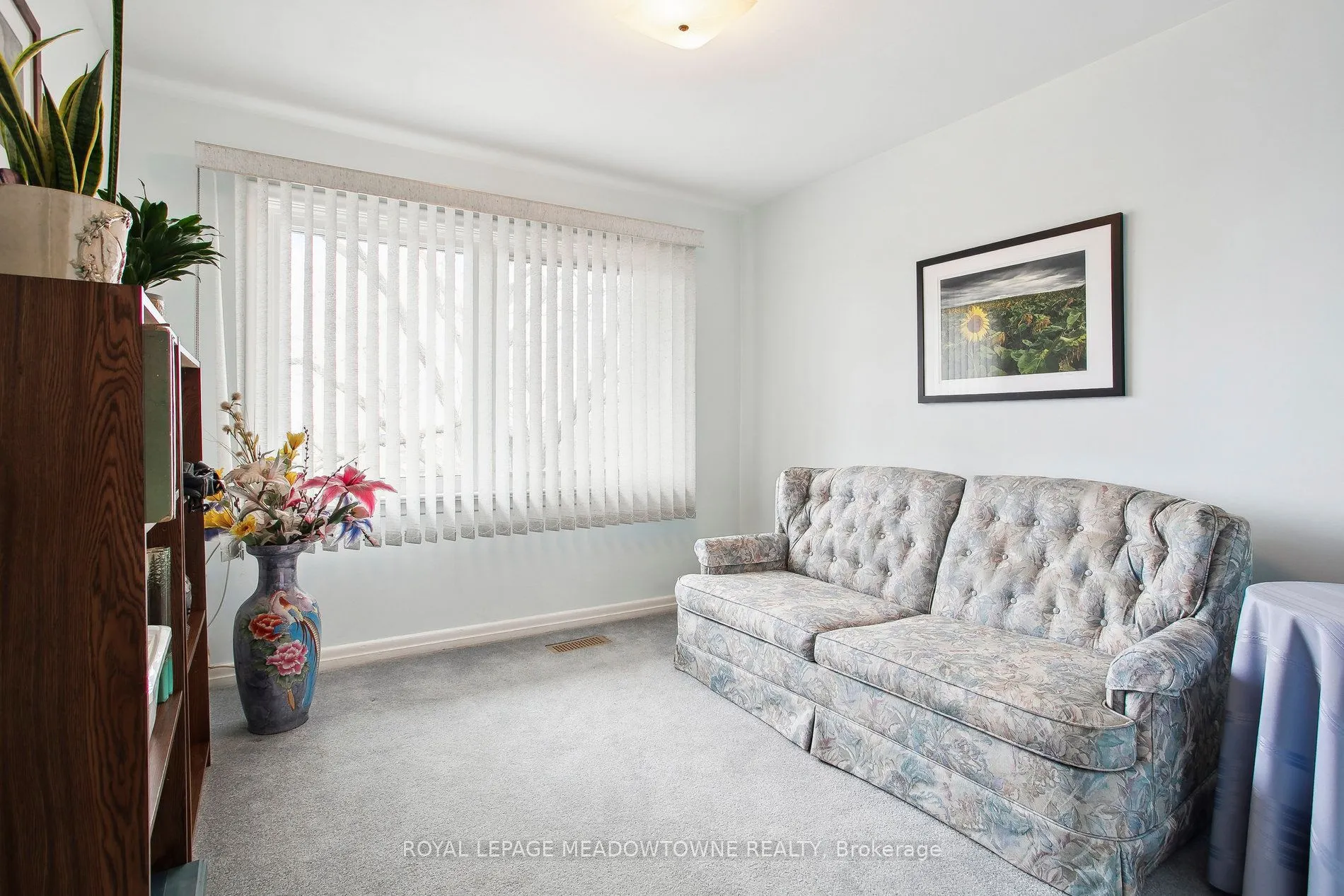 123 Vista Drive W