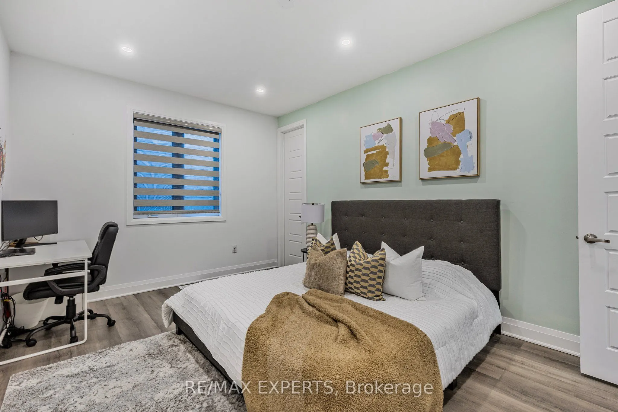 1411 Lobelia Crescent