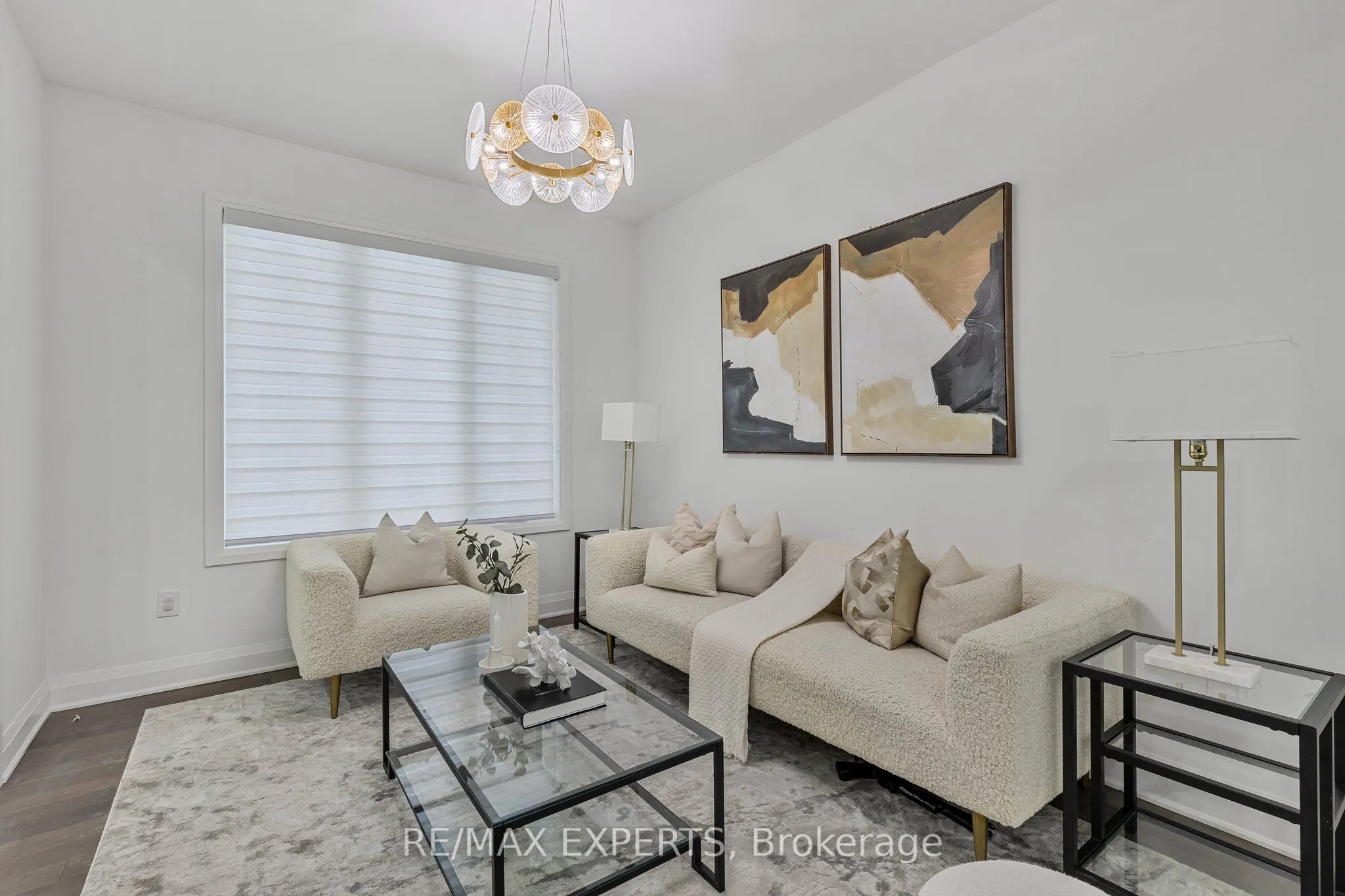 1411 Lobelia Crescent