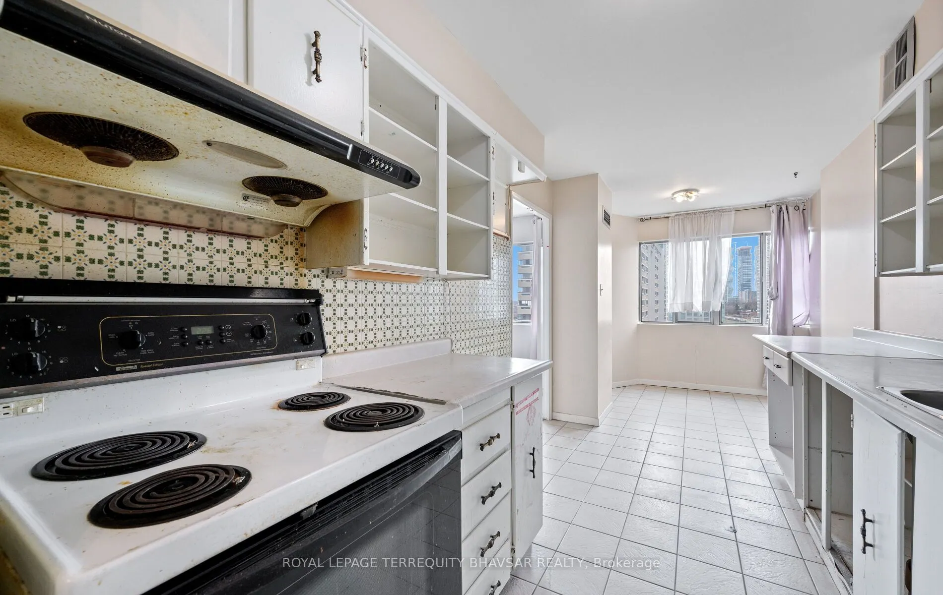1580 Mississauga Valley Boulevard, #1611