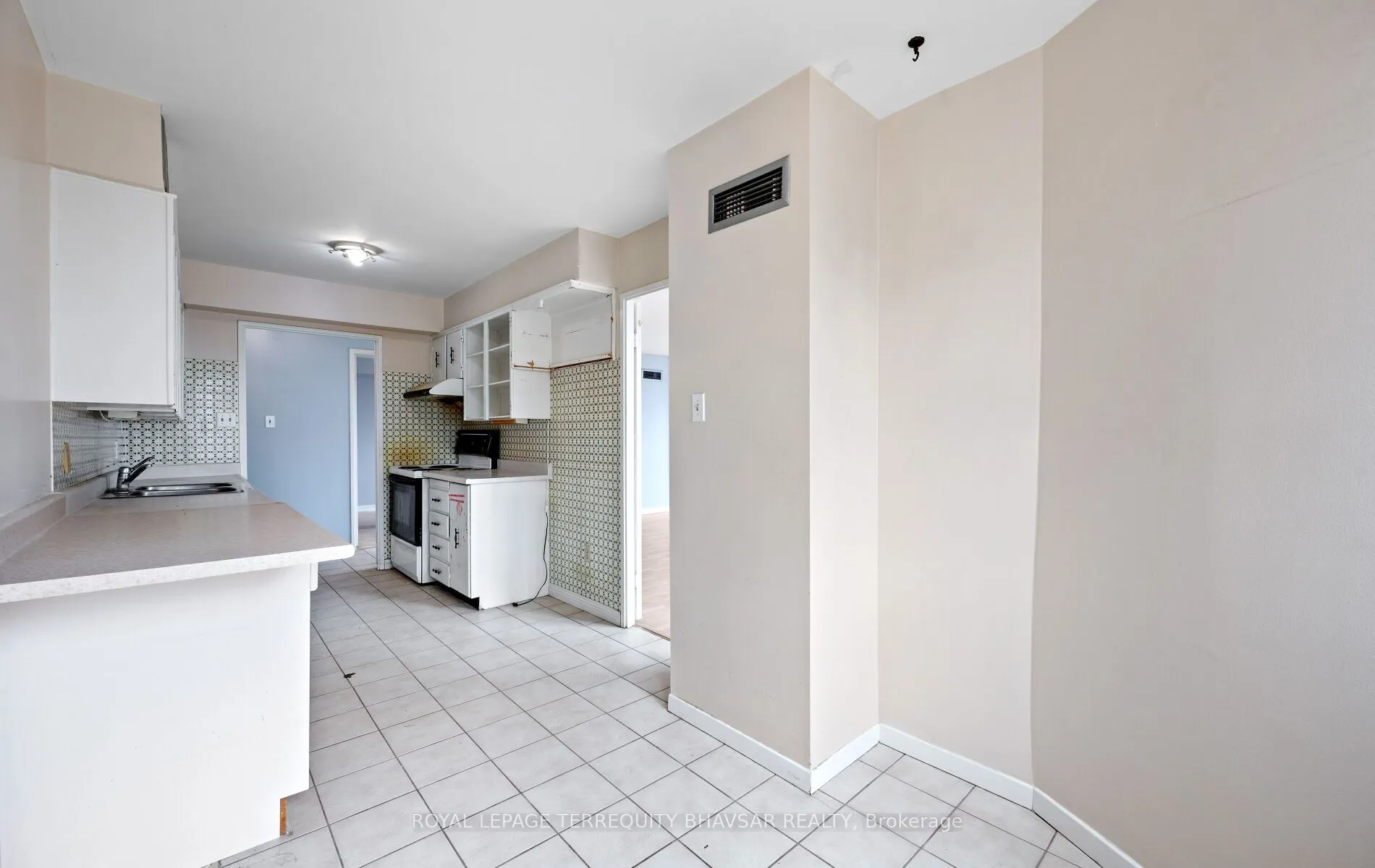 1580 Mississauga Valley Boulevard, #1611