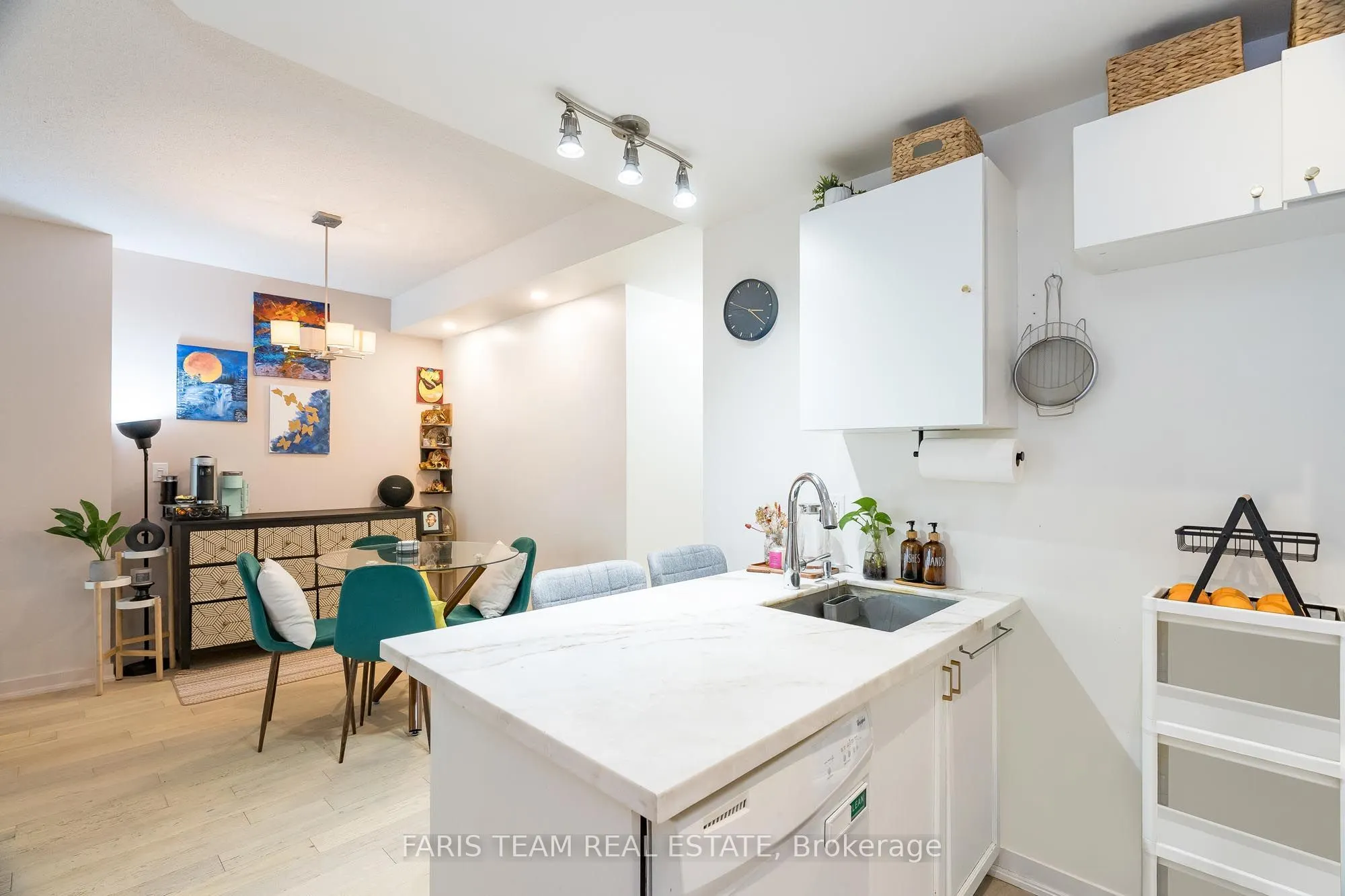 88 Palace Pier Court, #806