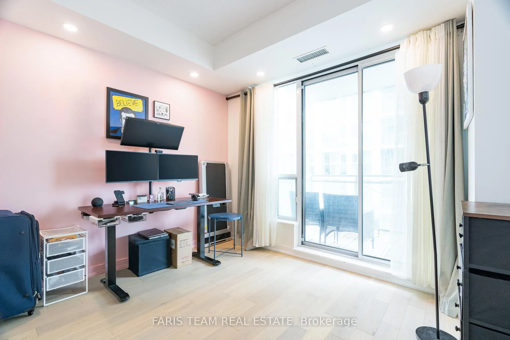 88 Palace Pier Court, #806