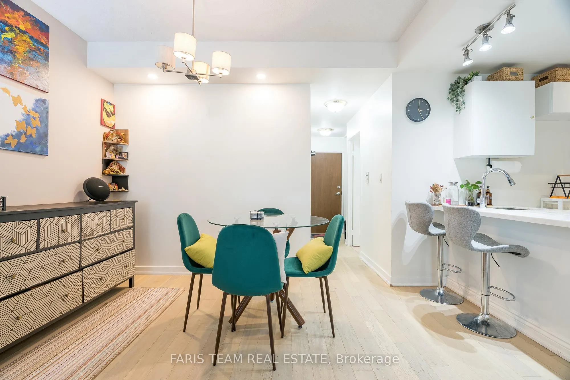 88 Palace Pier Court, #806