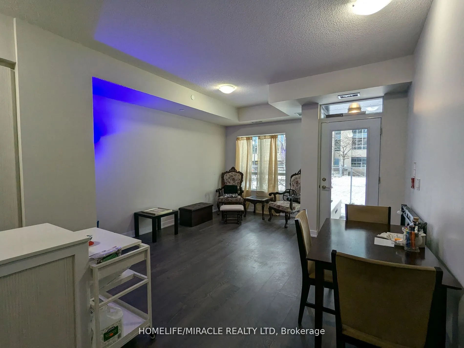 251 Manitoba Street, #109