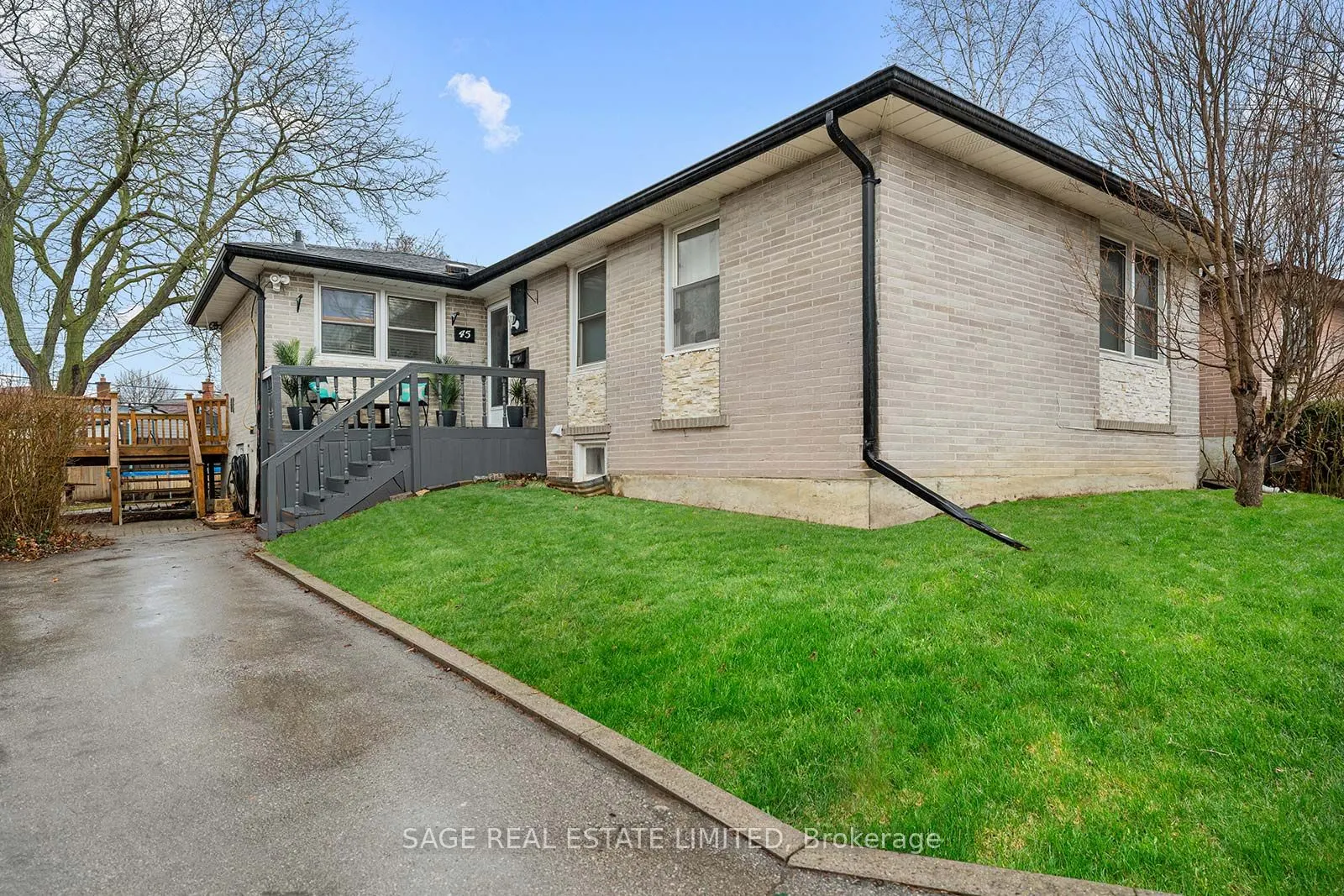 45 Dashwood Crescent
