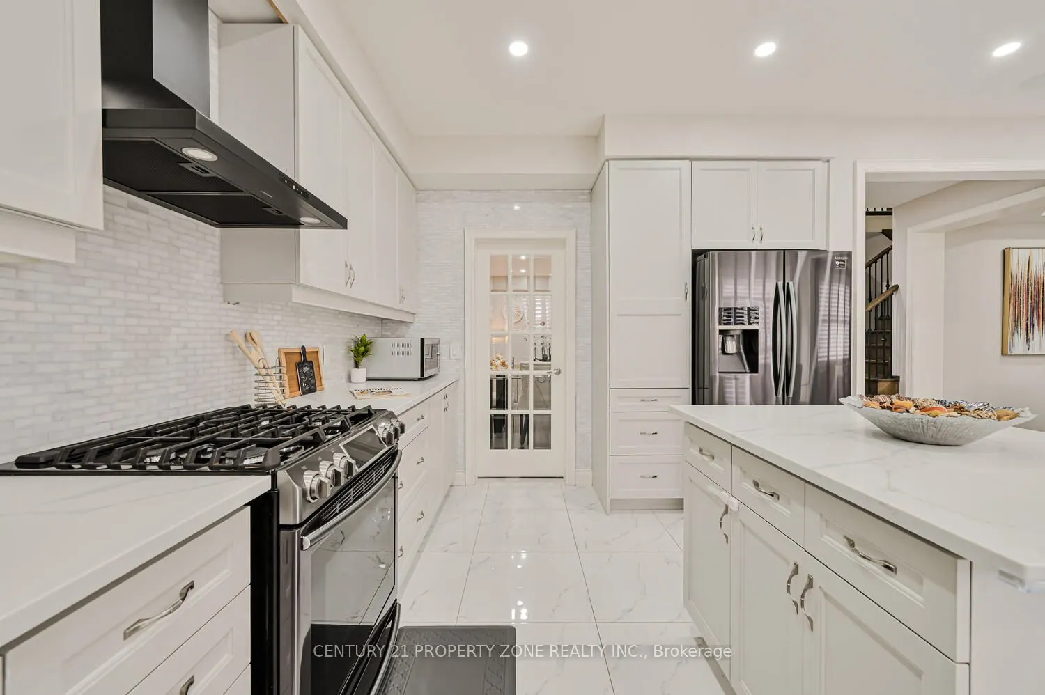 1544 Leger Way