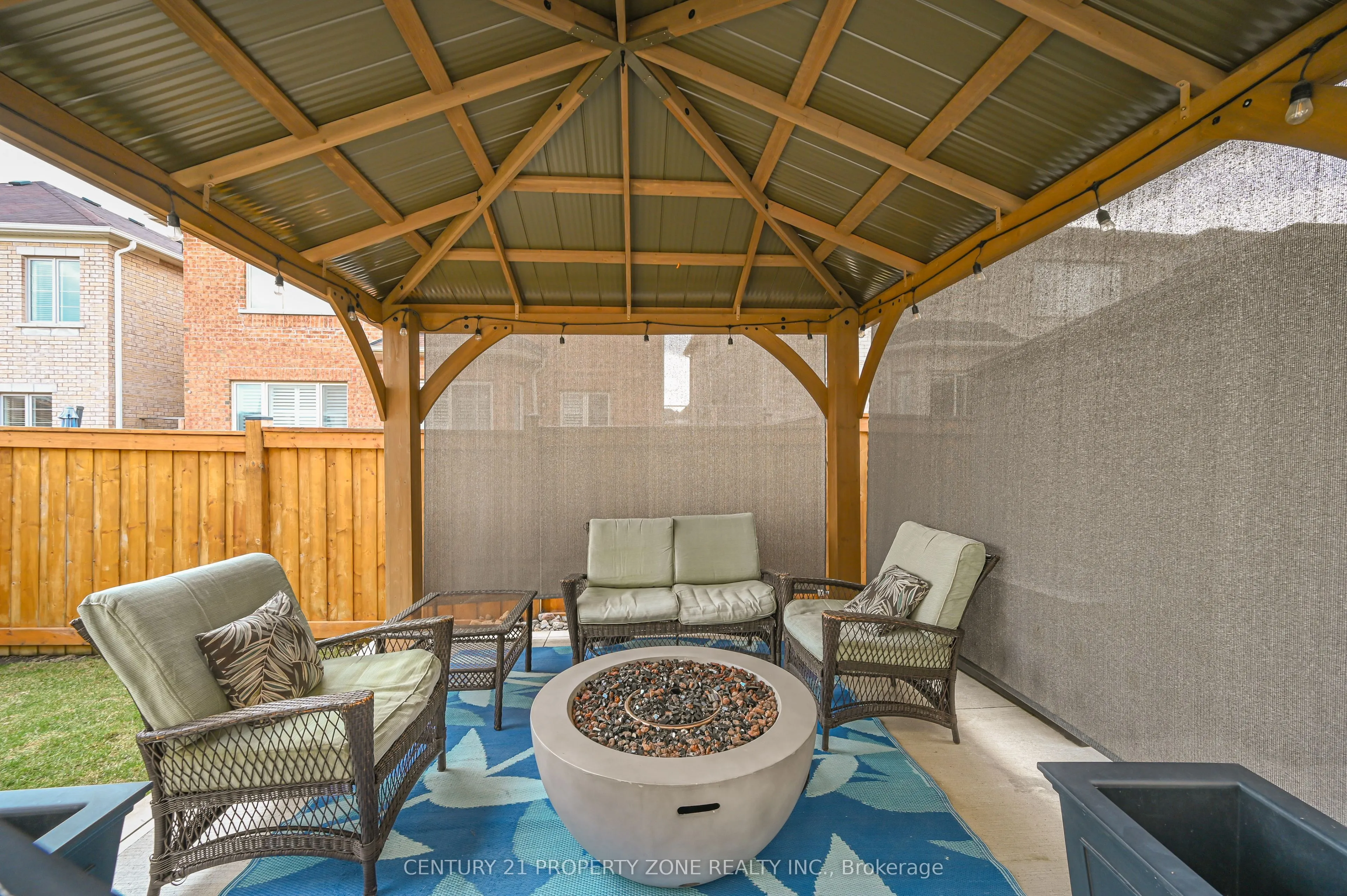 1544 Leger Way
