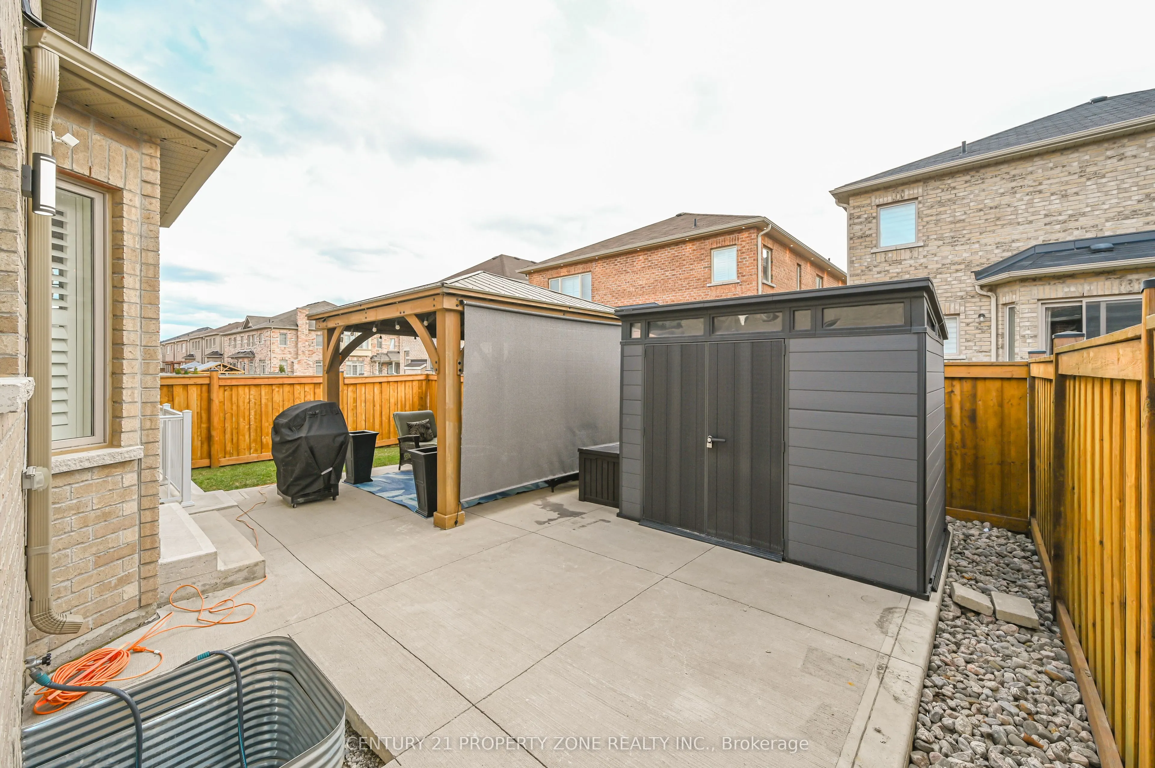 1544 Leger Way