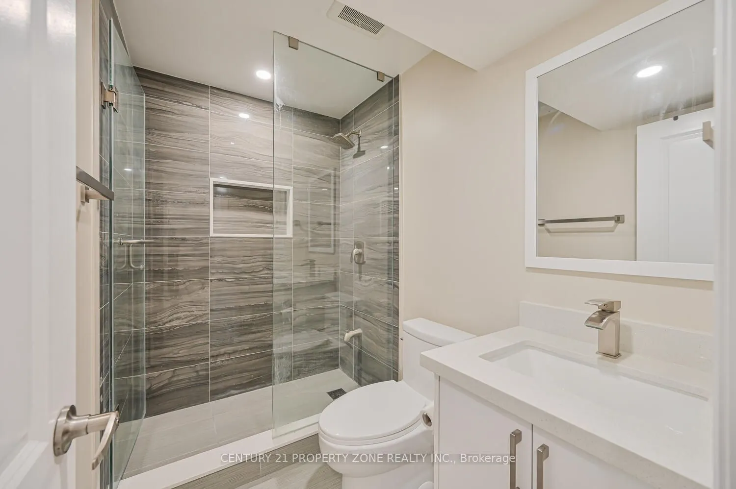 1544 Leger Way