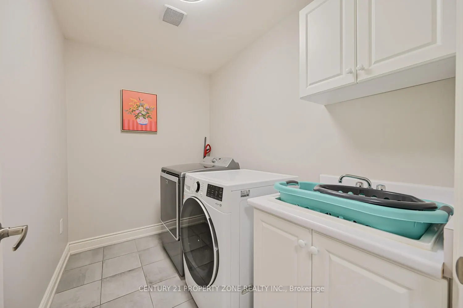 1544 Leger Way