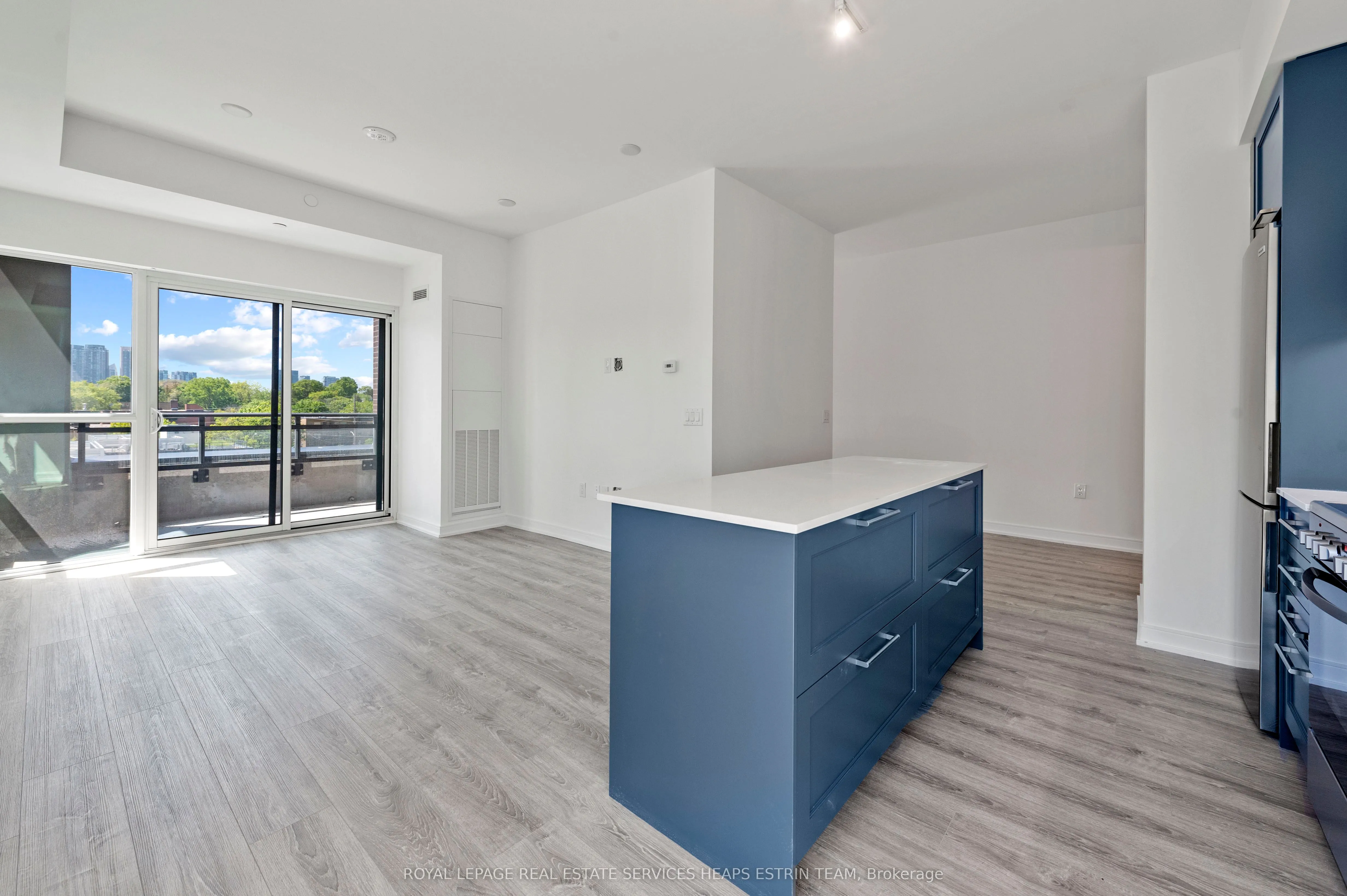 25 Neighbourhood Lane, #514