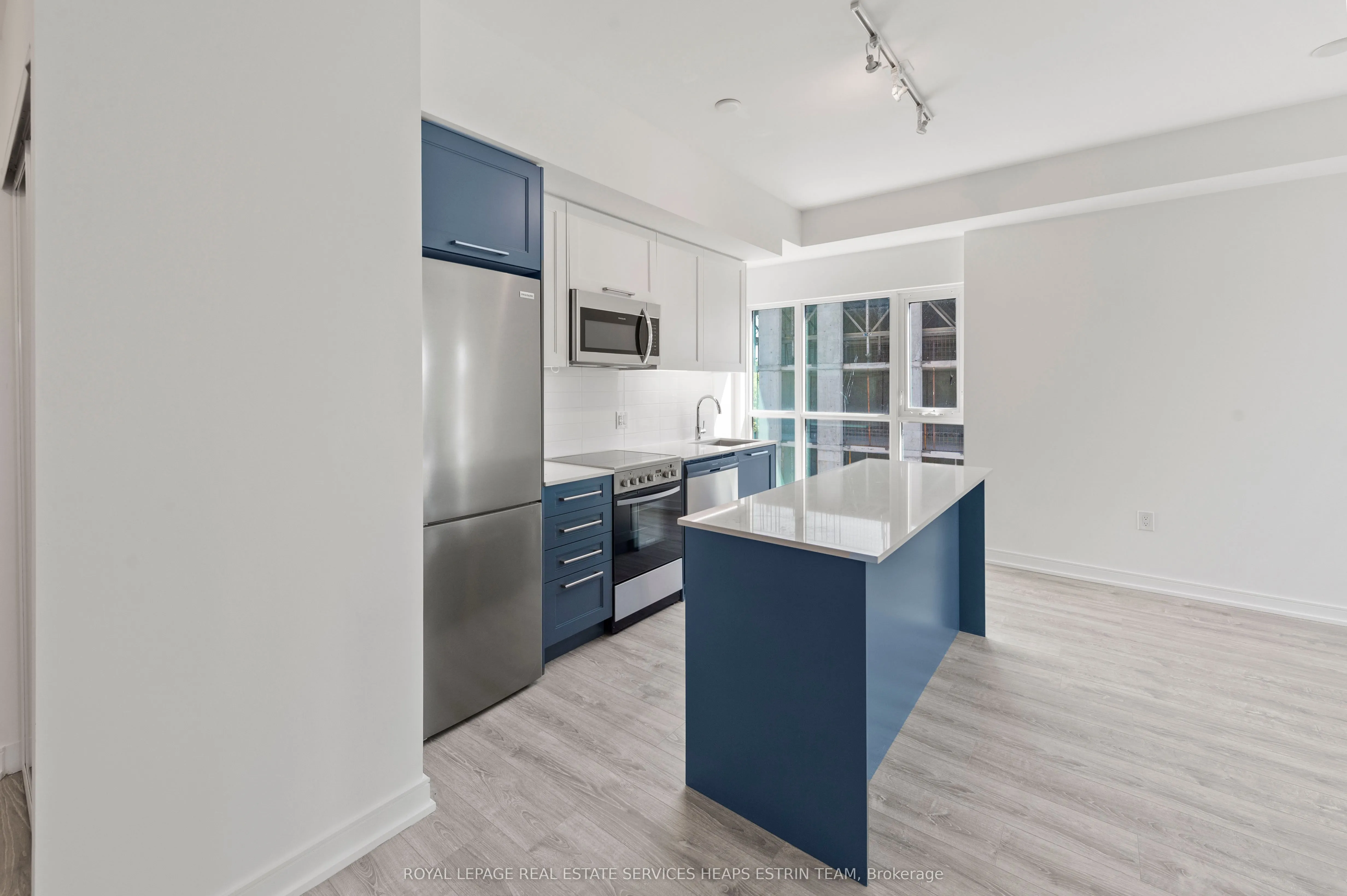 25 Neighbourhood Lane, #514