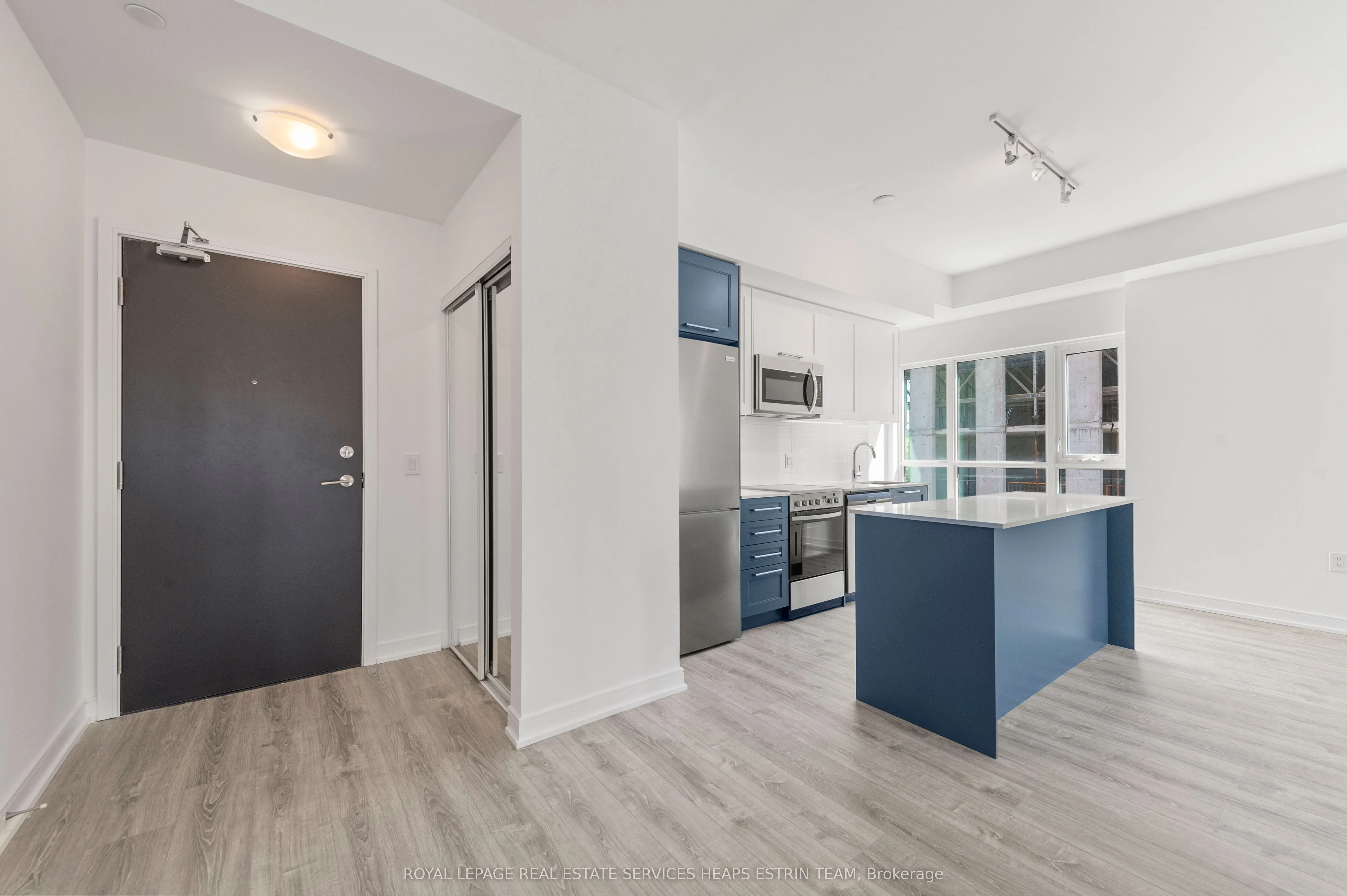 25 Neighbourhood Lane, #514