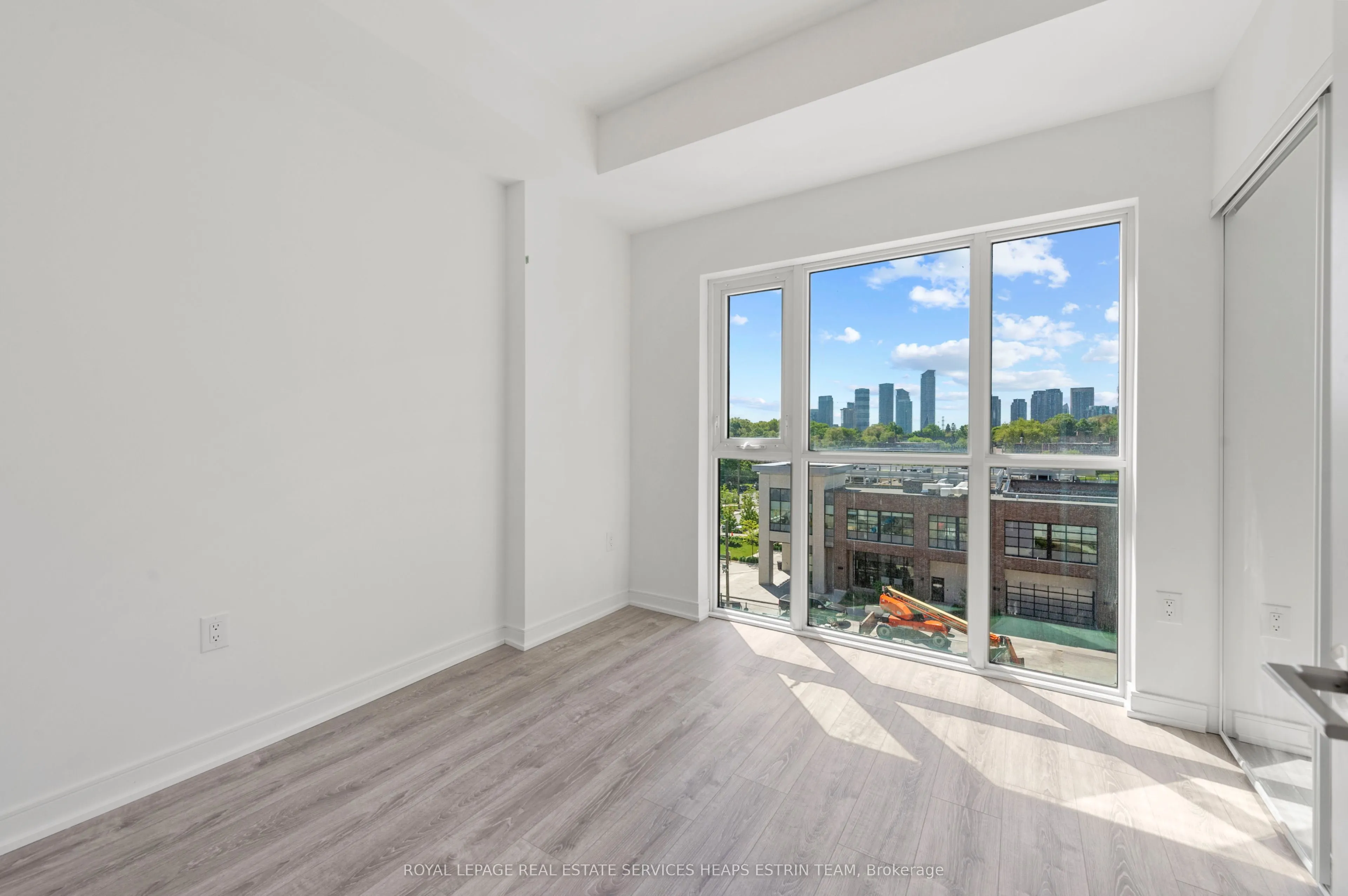 25 Neighbourhood Lane, #514