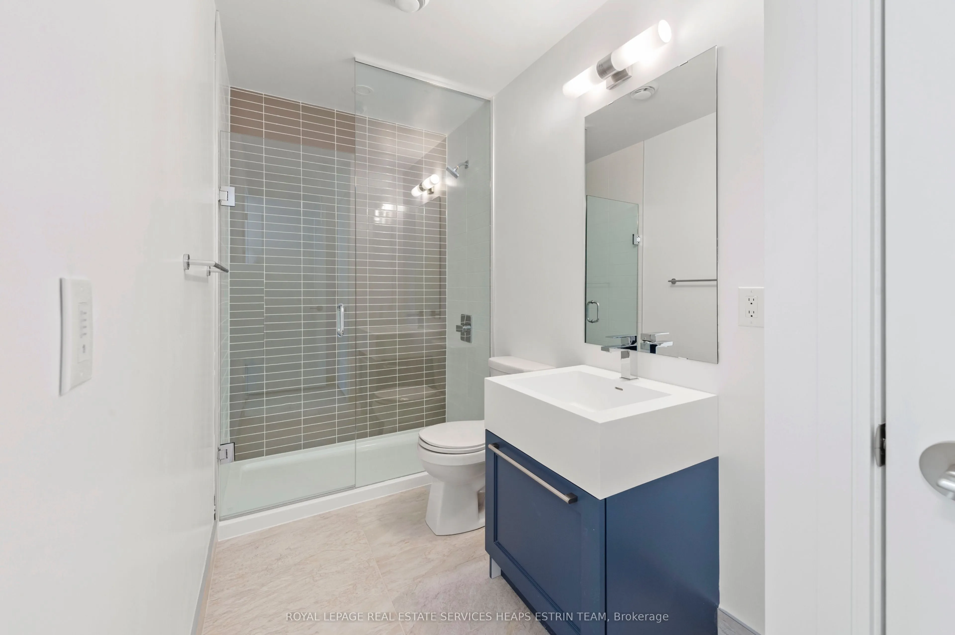 25 Neighbourhood Lane, #514