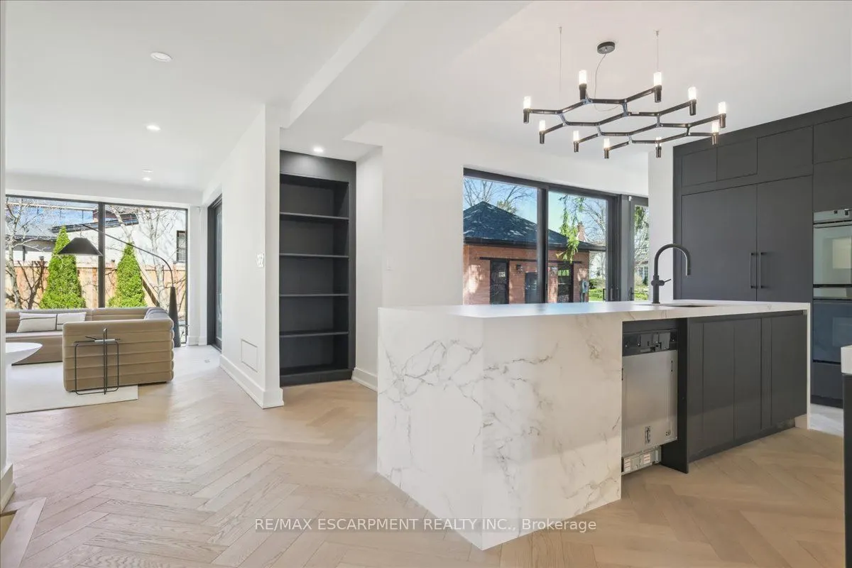 2187 Lakeshore Road