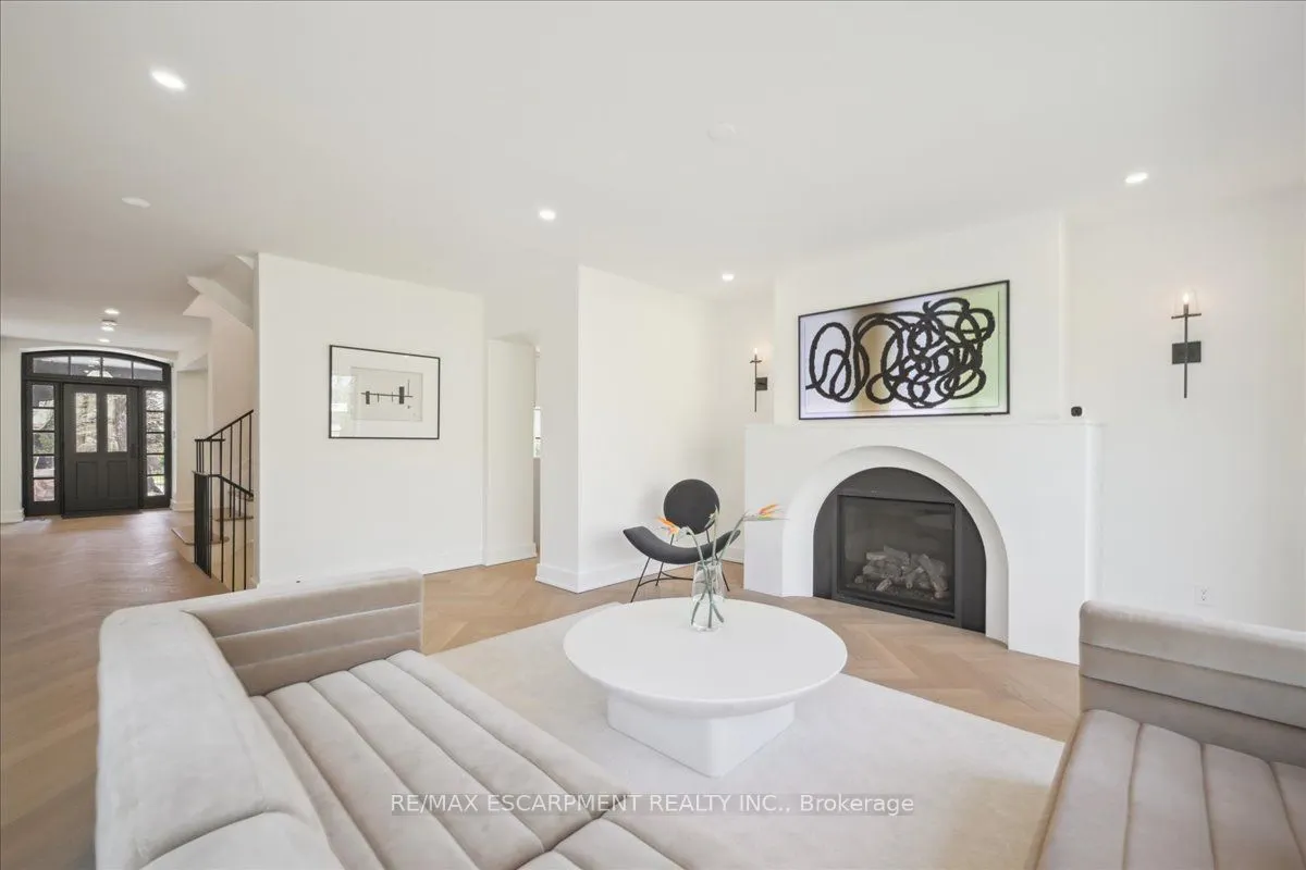 2187 Lakeshore Road