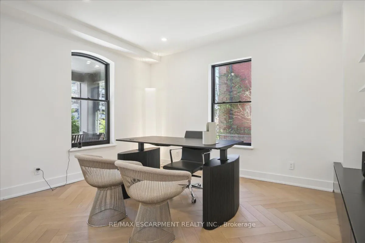 2187 Lakeshore Road