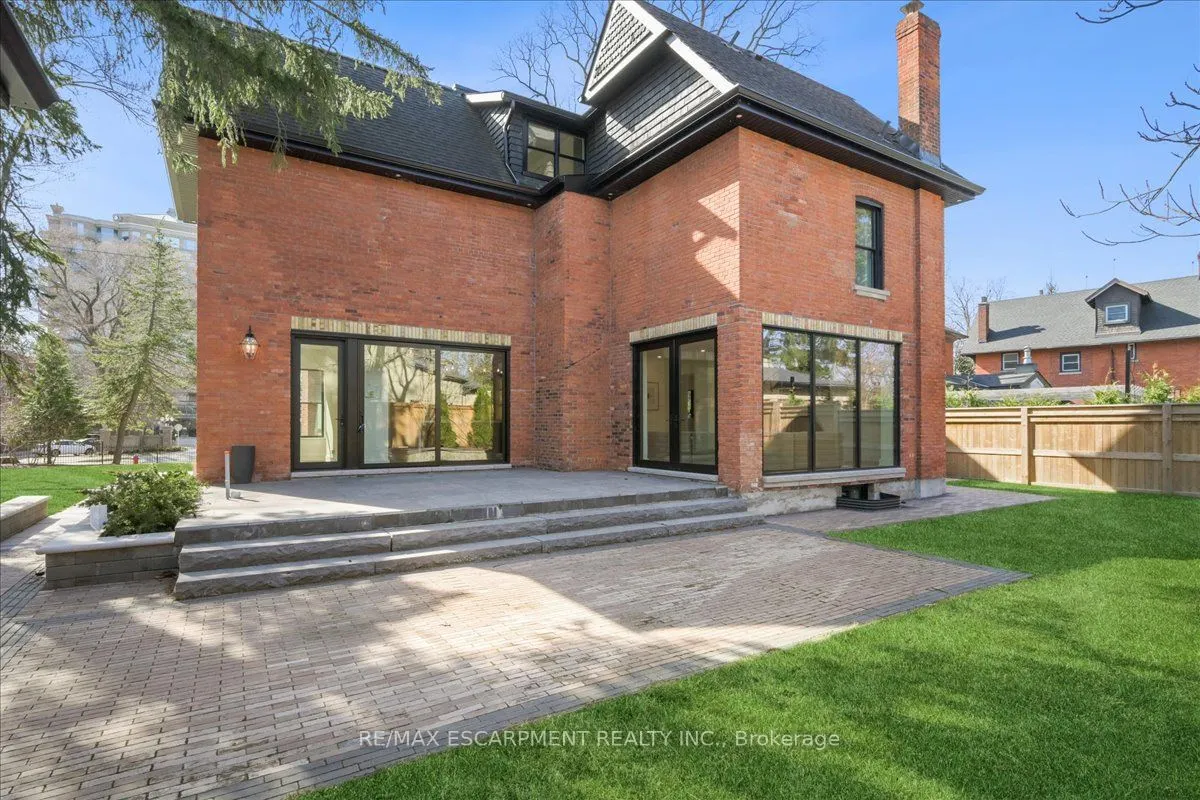 2187 Lakeshore Road