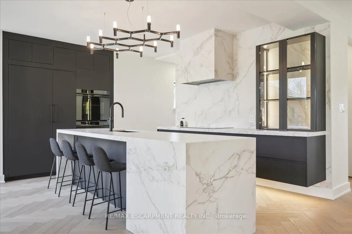 2187 Lakeshore Road