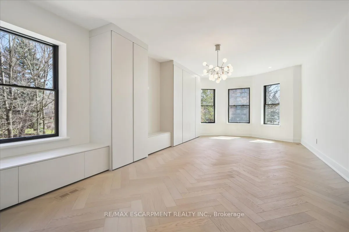 2187 Lakeshore Road