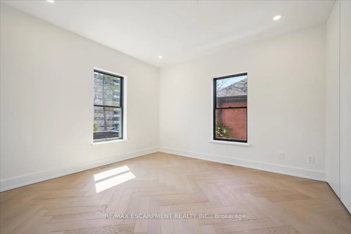 2187 Lakeshore Road