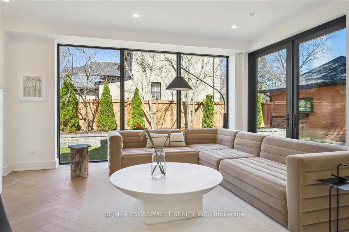 2187 Lakeshore Road